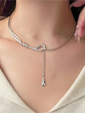 Modern Silver Tone Knot Drop Choker Necklace Minimalist